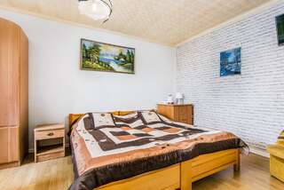 Отели типа «постель и завтрак» Dom Gościnny Marcela Реваль Просторный двухместный номер с 2 отдельными кроватями-3
