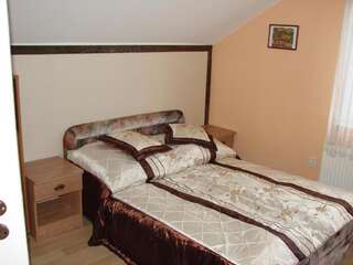 Отели типа «постель и завтрак» Dom Gościnny Marcela Реваль Бюджетный двухместный номер с 1 кроватью-7